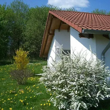 Single-storey With South-facing Terrace Casa de Férias Uslar